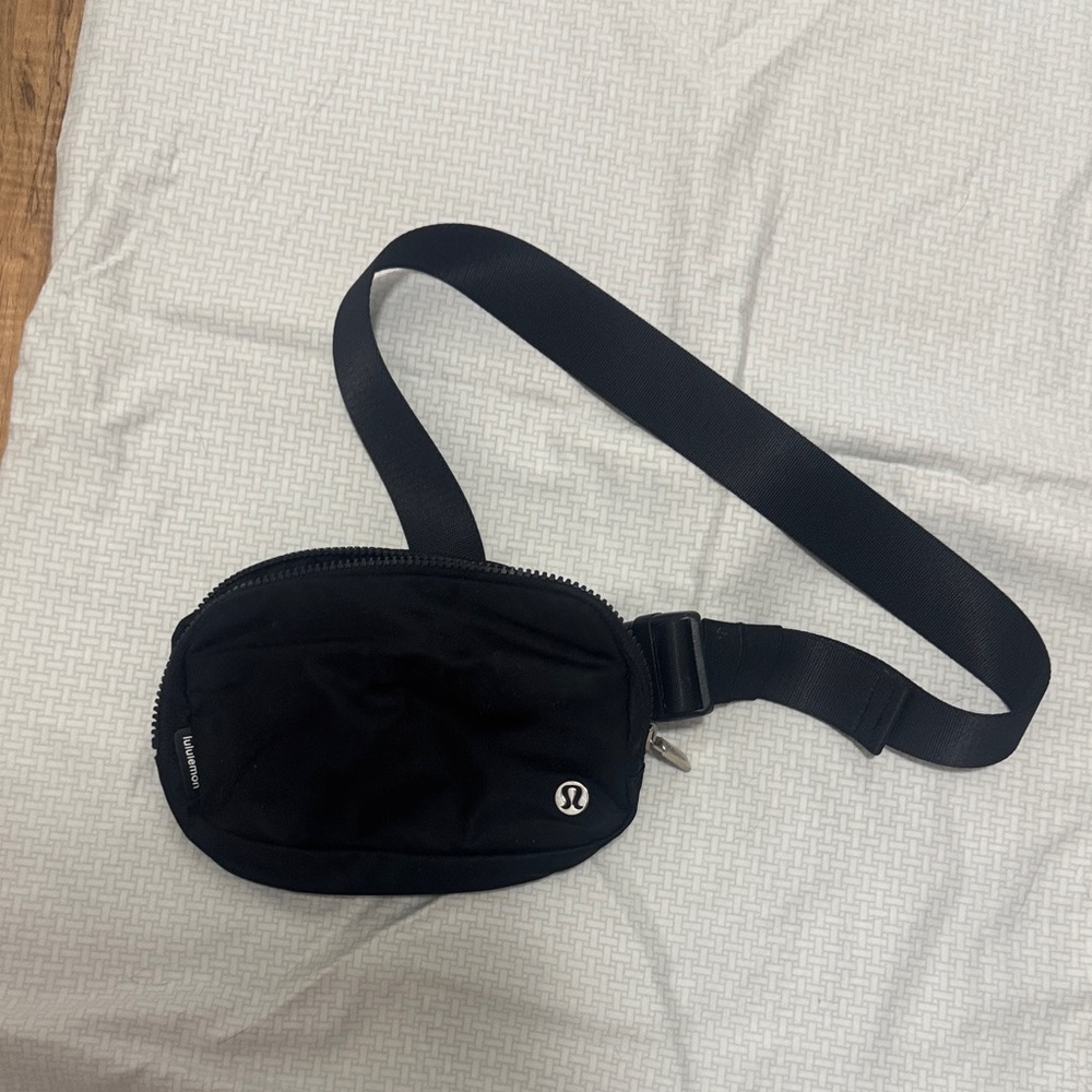 lululemon athletica Black Belt Bag